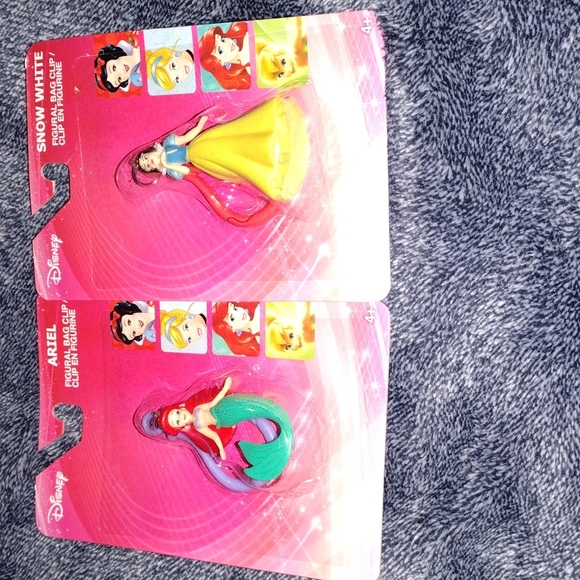 Disney princess cards and Disney princess keychain - Picture 4 of 4